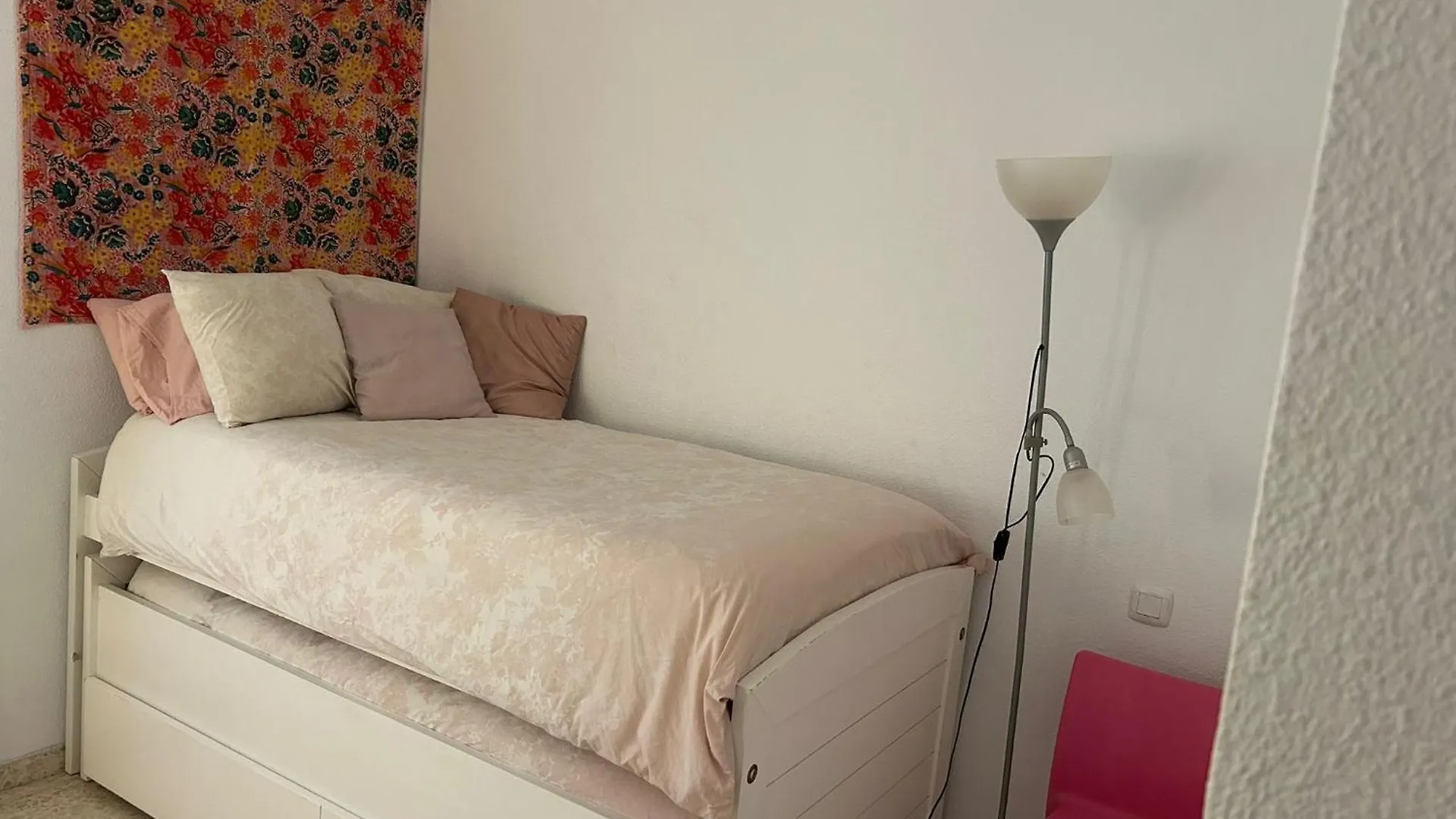 Cuki Habitacion Bano Privado Apartment Mairena del Aljarafe
