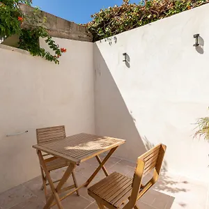 Homestay Oasis Urbano Ciudad Expo, Mairena del Aljarafe
