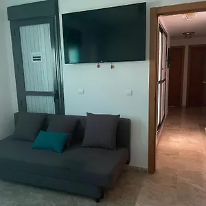 Habitación en casa particular Stelarium-suite Con Bano Privado En Casa Compartida-uebica2, Mairena del Aljarafe