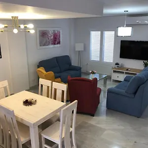Homestay La Casa De Flores, Mairena del Aljarafe